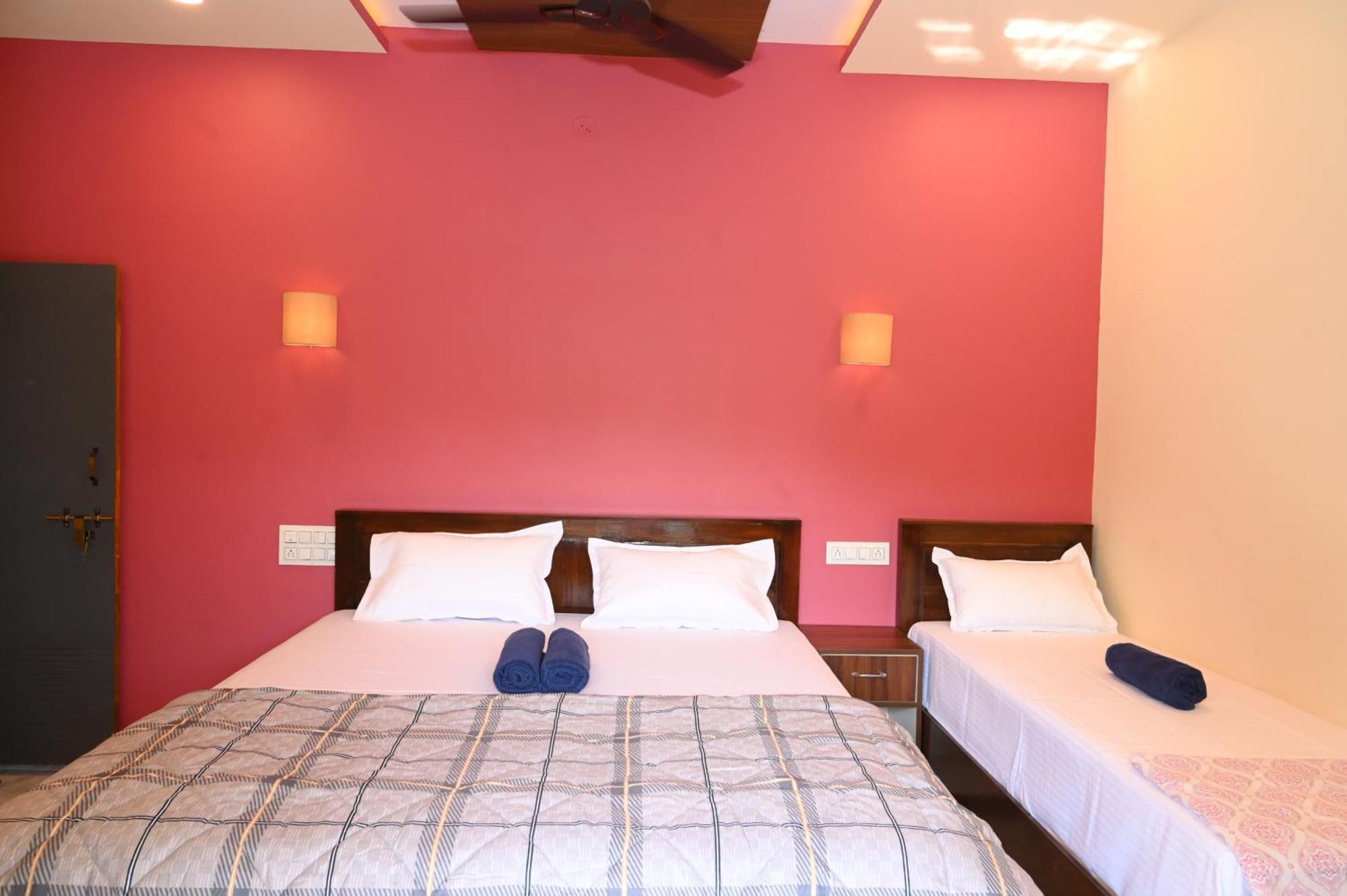 Dream Hampi Villa & Home Stay Exterior foto